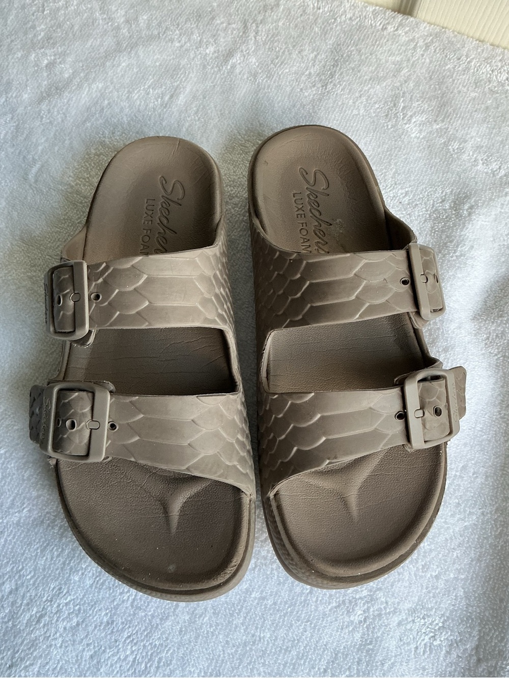 Skechers  Foamies women Taupe Double-Buckle Slip-On Sandals